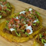 Tostones Montaditos De Carne Mechada (3 Uds.)